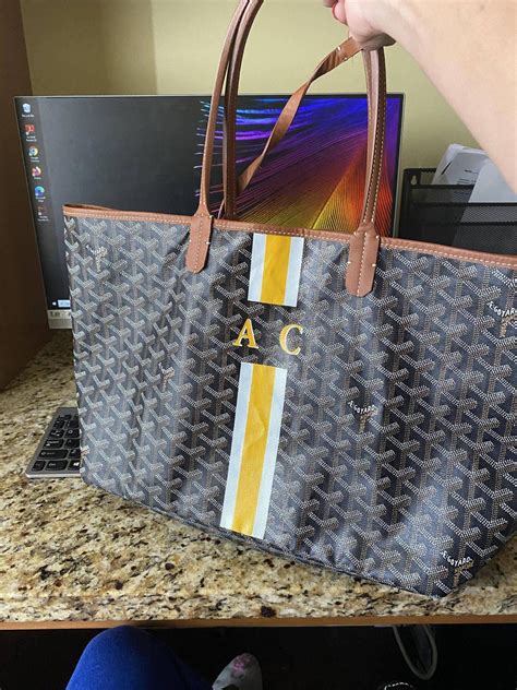 remove goyard initials